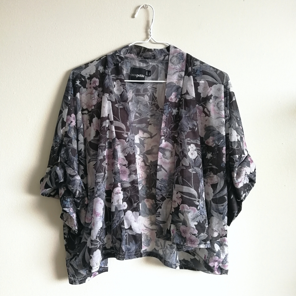 ❤️[3/$35] ASOS Petite Floral Short Sleeved Kimono